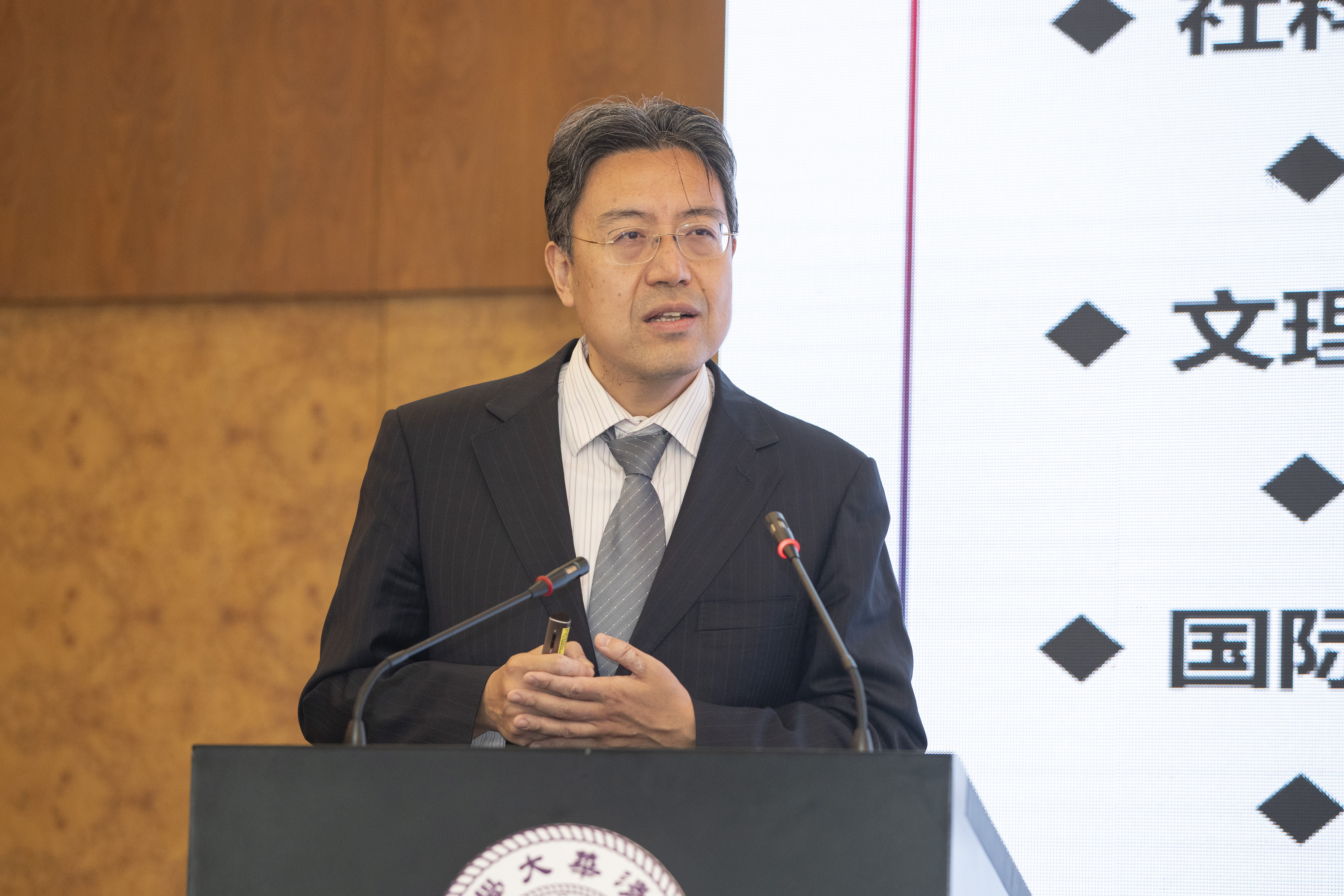 20240606-清华大学成立笃实书院、至善书院-李派-汤珂发言.JPG